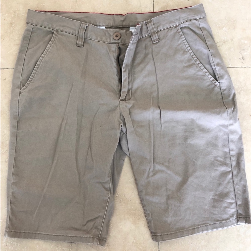 Active Khaki Shorts